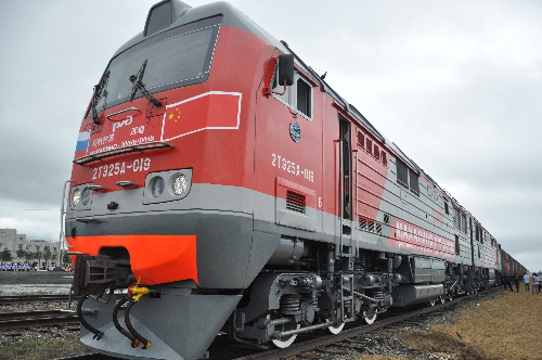 中俄珲春—马哈林诺铁路口岸恢复开通和营运