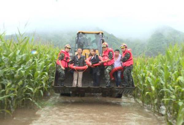 吉林省通化市消防支队全力投入抗洪抢险救援